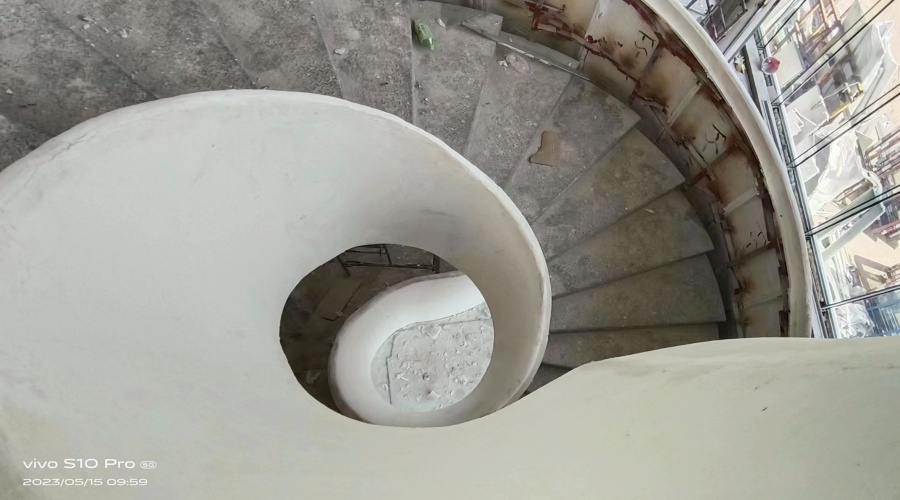 GRG旋轉(zhuǎn)樓梯