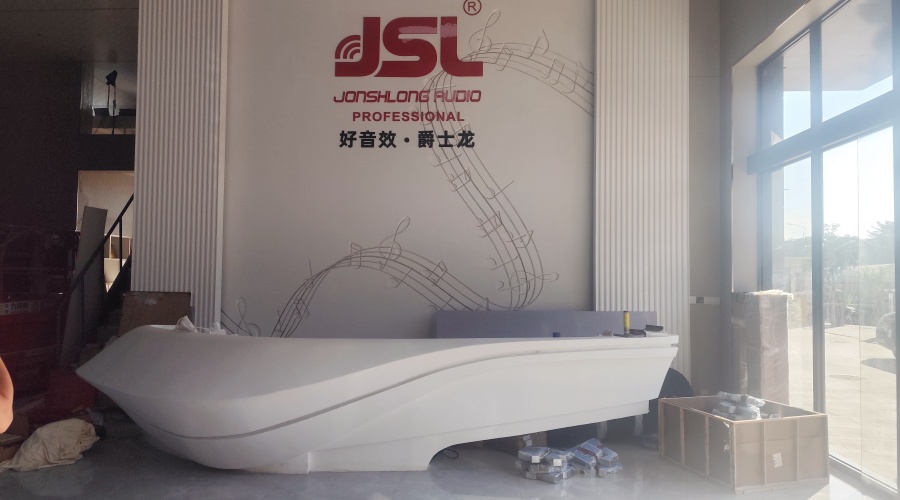 廣東萬昌爵士龍音響GRG吧臺(tái)背景墻的案例