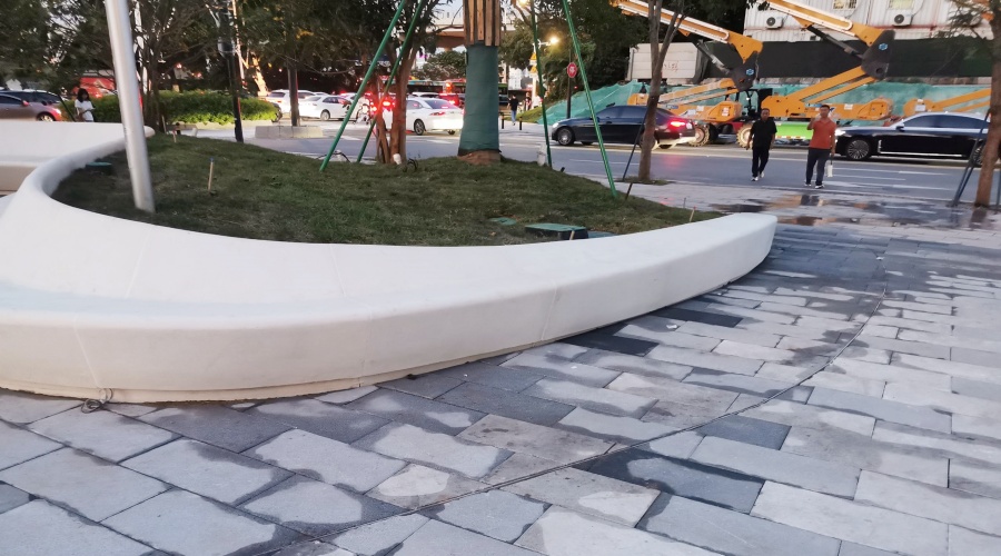 廣州海珠區(qū)琶洲展館GRC坐凳樹池工程案例 廣州海珠區(qū)琶洲展館GRC坐凳樹池工程案例