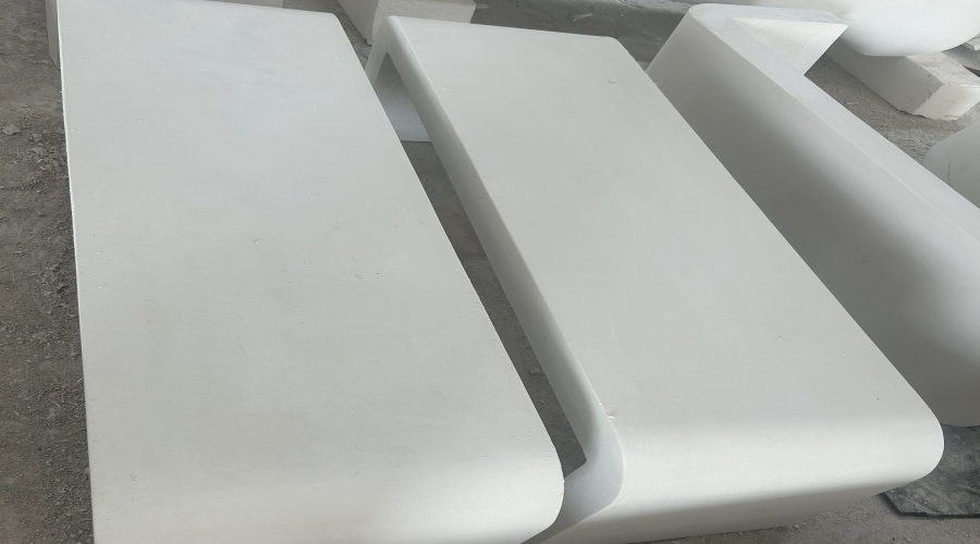 出口韓國(guó)長(zhǎng)條UHPC坐凳造型工程